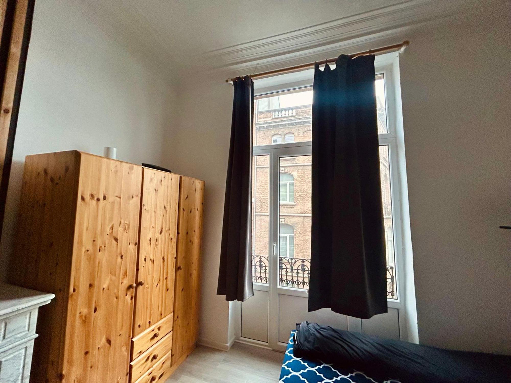 European District Hostel بروكسل المظهر الخارجي الصورة