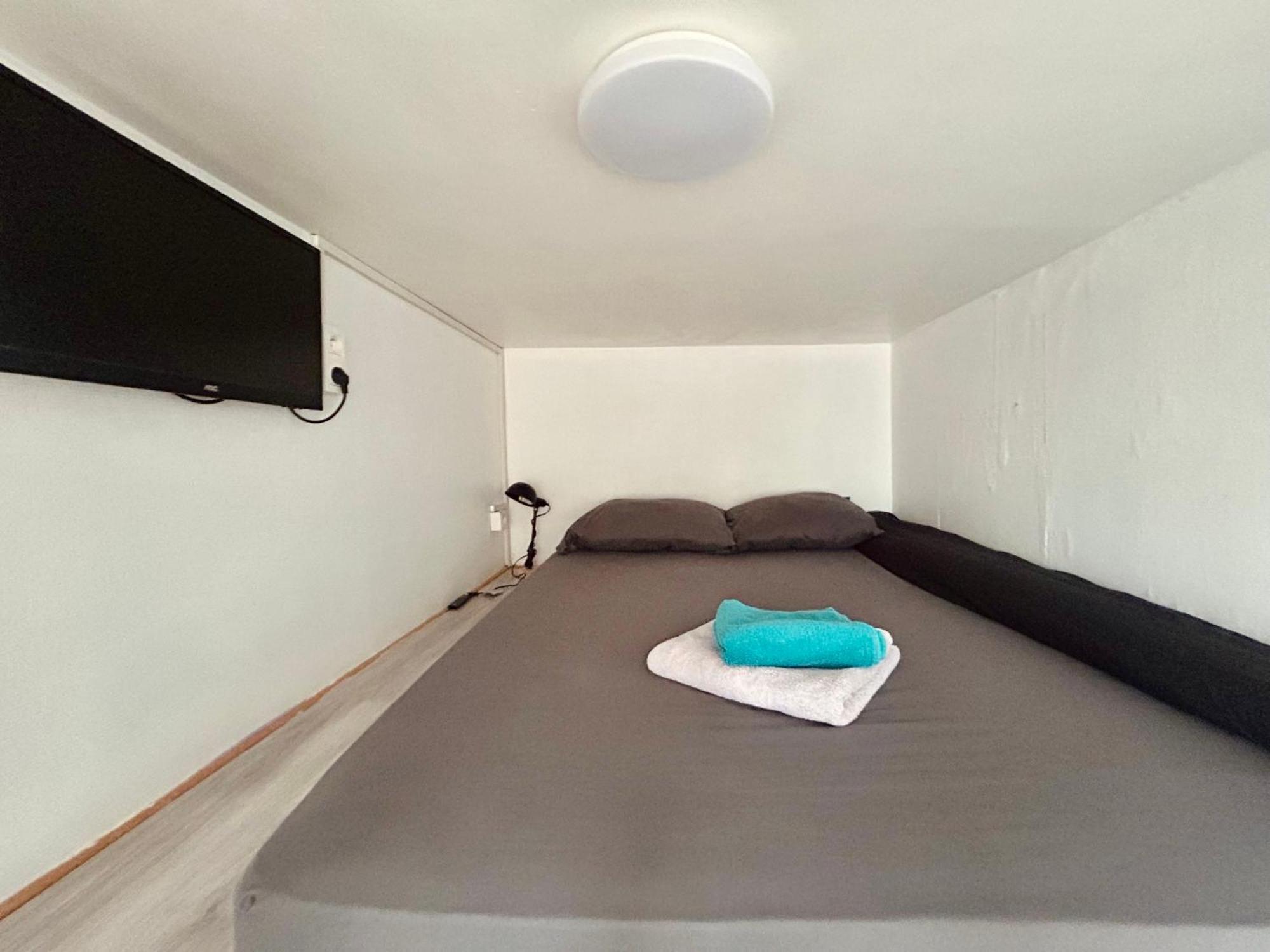 European District Hostel بروكسل المظهر الخارجي الصورة