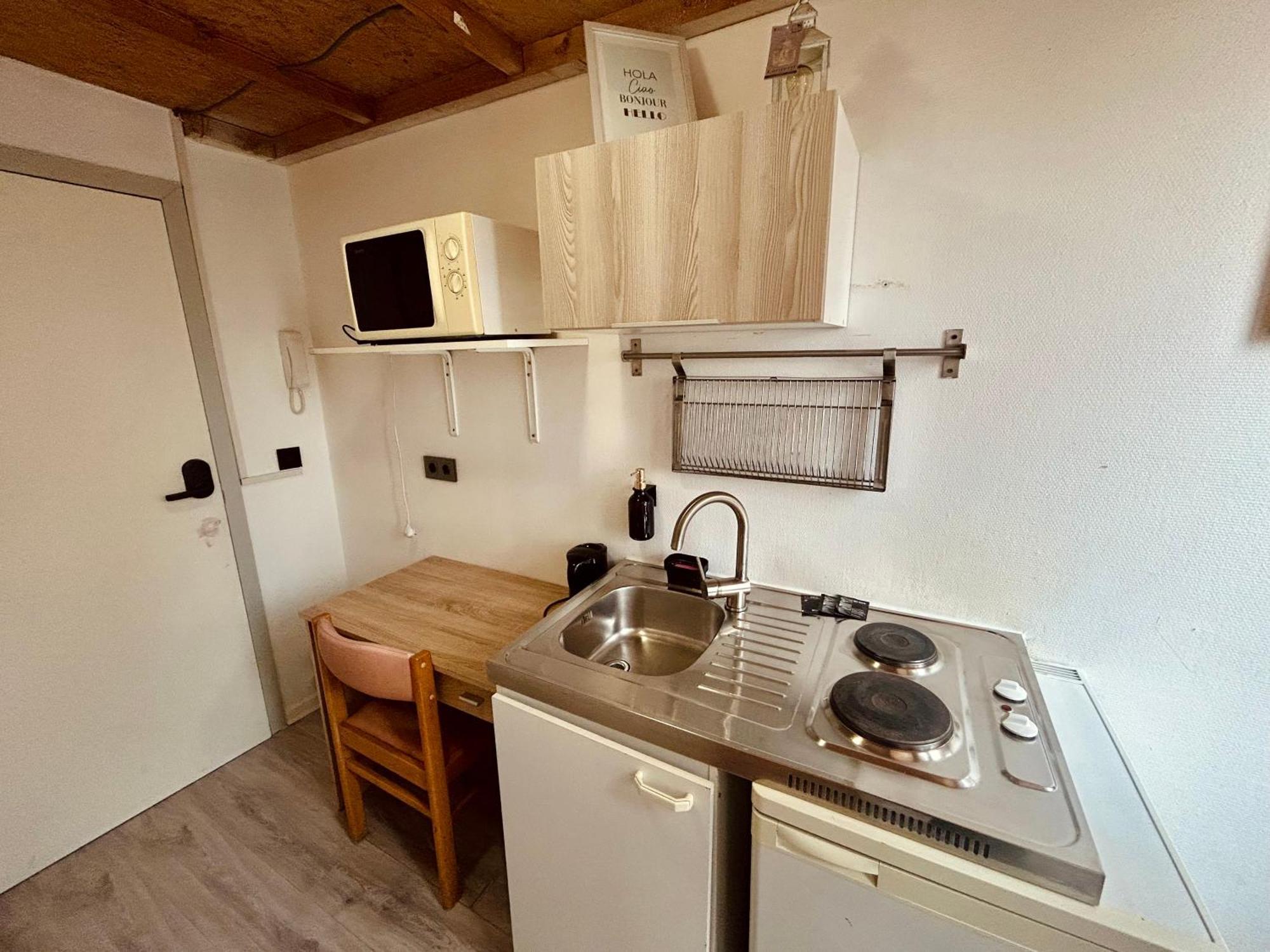 European District Hostel بروكسل المظهر الخارجي الصورة