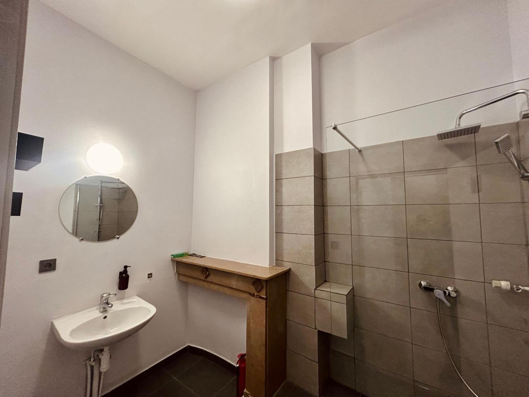 European District Hostel بروكسل المظهر الخارجي الصورة