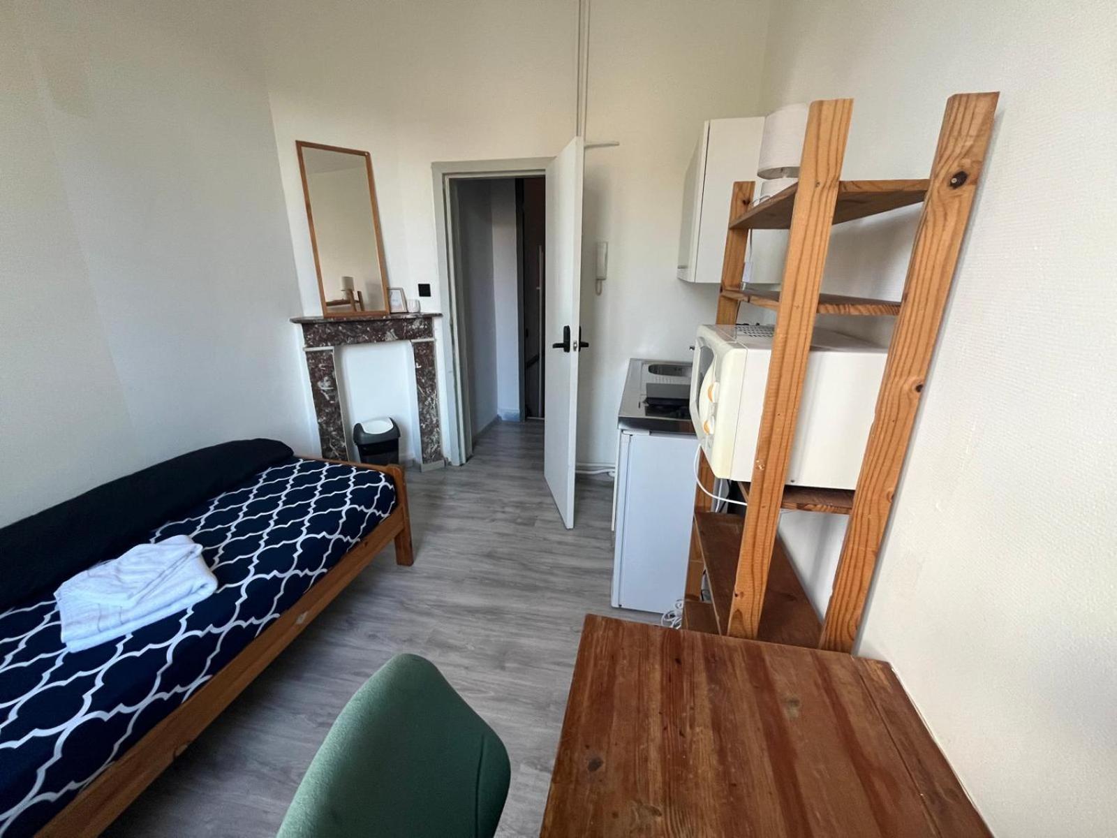 European District Hostel بروكسل المظهر الخارجي الصورة
