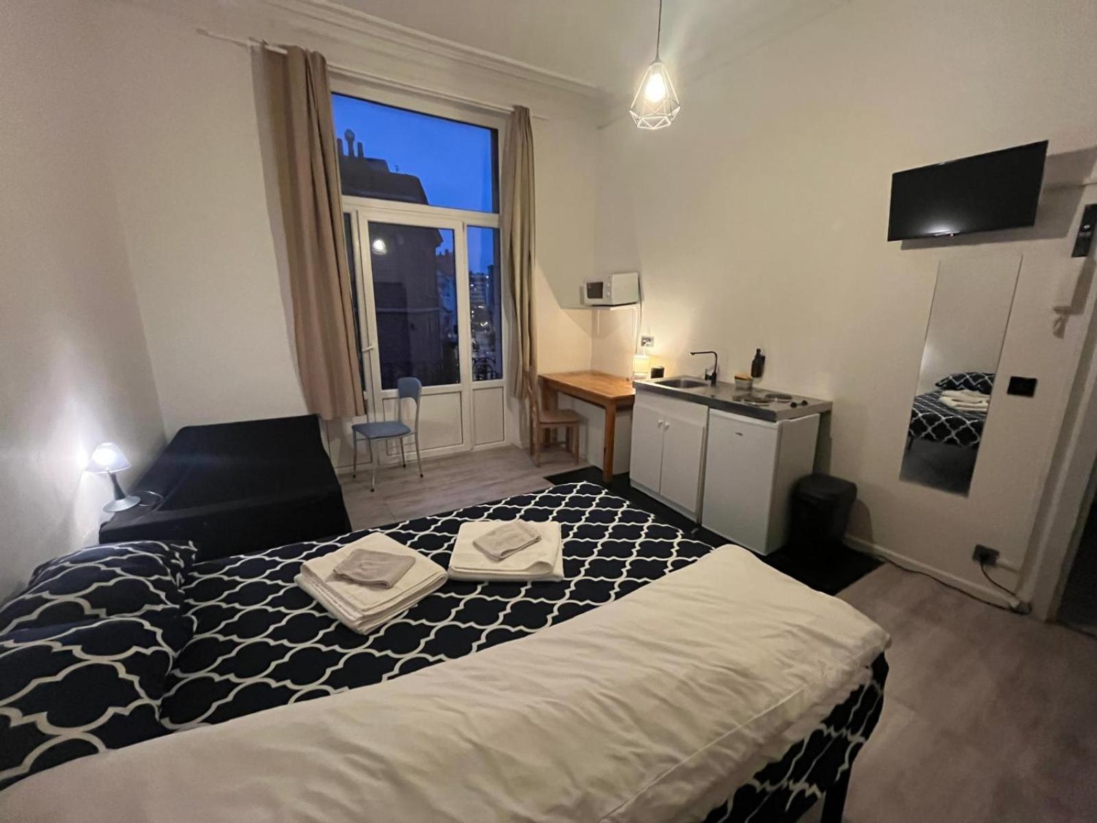 European District Hostel بروكسل المظهر الخارجي الصورة