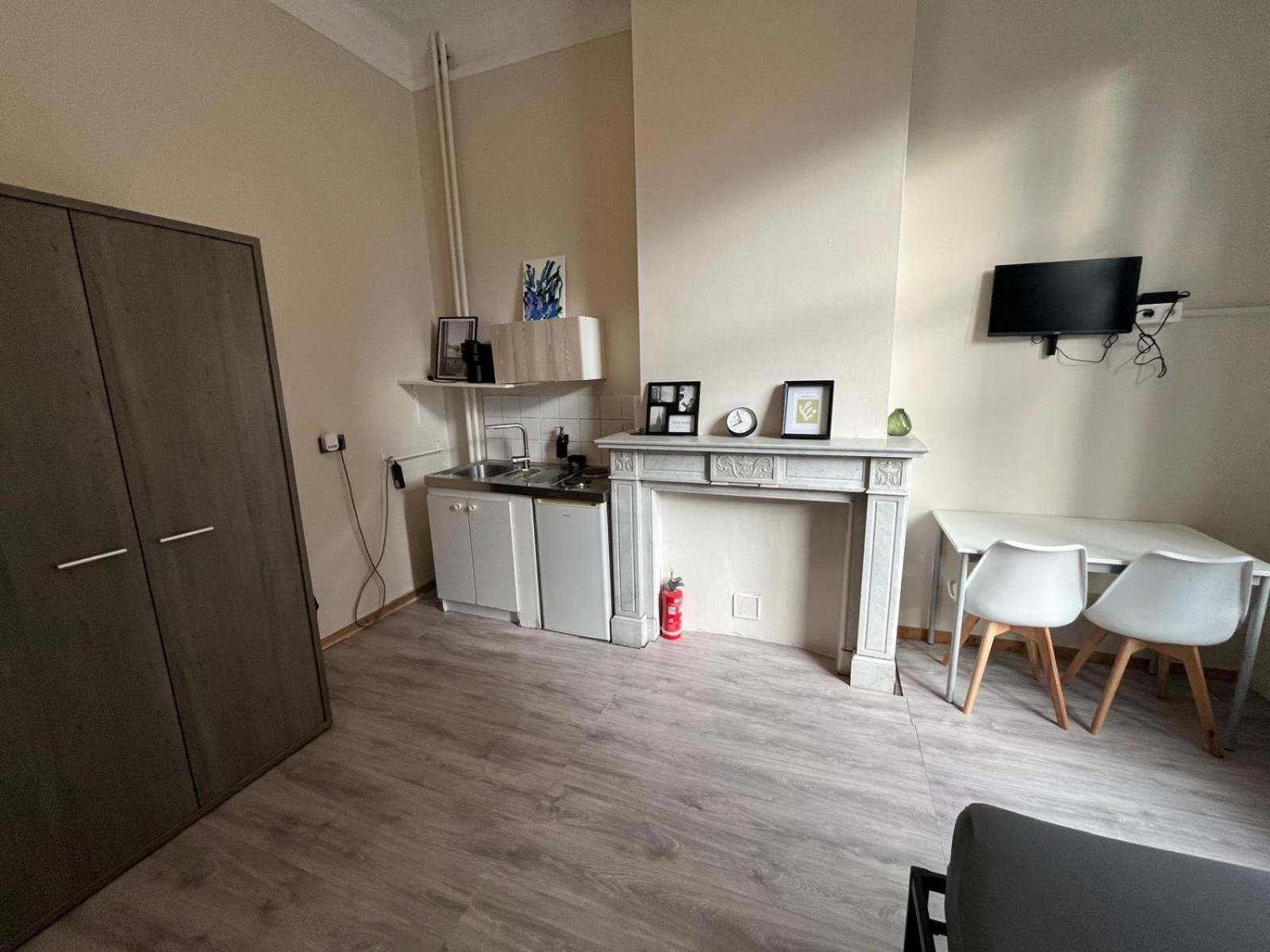 European District Hostel بروكسل المظهر الخارجي الصورة