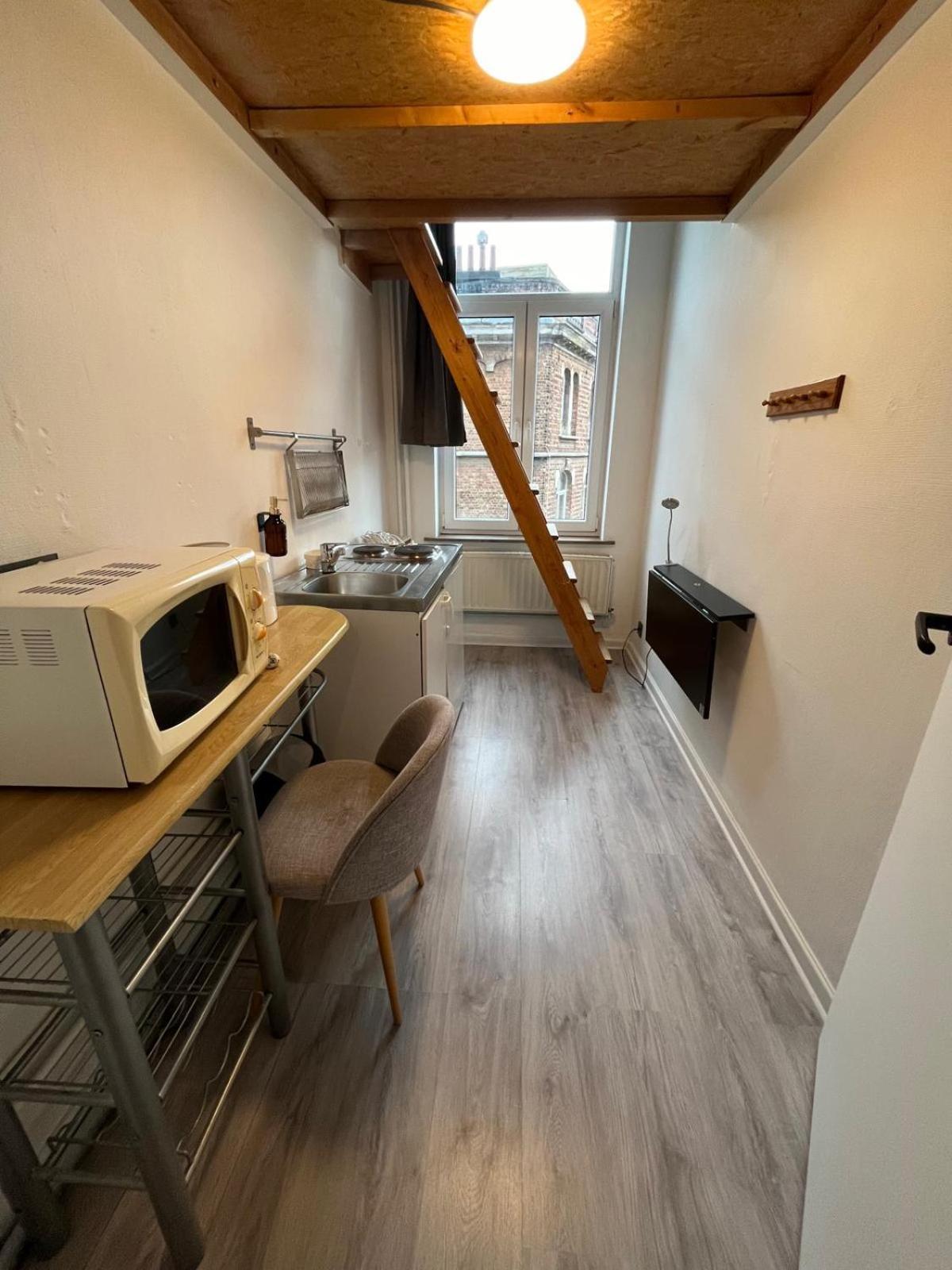European District Hostel بروكسل المظهر الخارجي الصورة